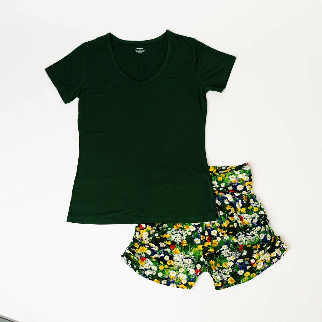 Muse Threads Summer Grass Women's Lounge V-Neck Big Humans 4 Muse Threads Summer Grass Women's Lounge V-Neck Big Humans