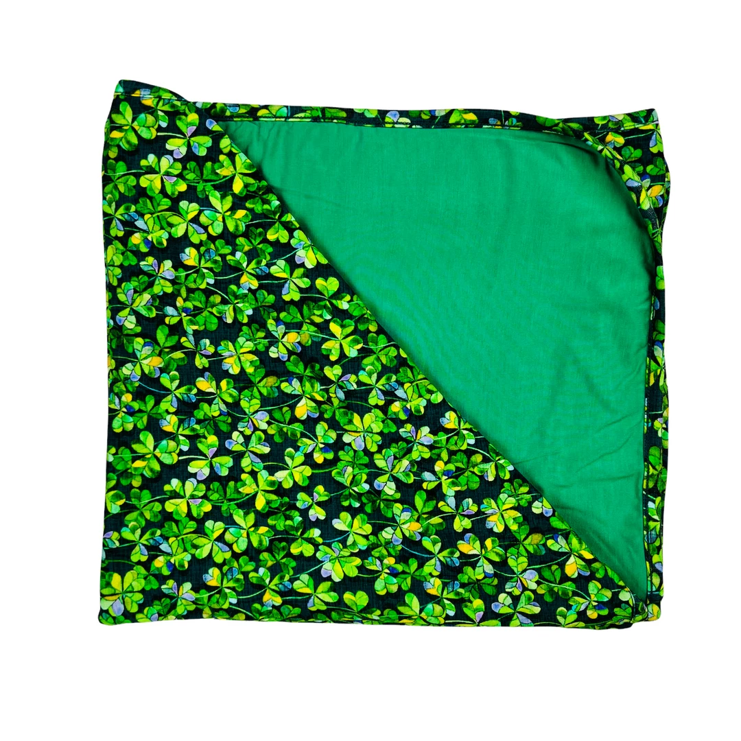 Muse Threads Vibrant Home Lucky Clover | Emerald Great Grand Lovey™ 3 Muse Threads Vibrant Home Lucky Clover | Emerald Great Grand Lovey™